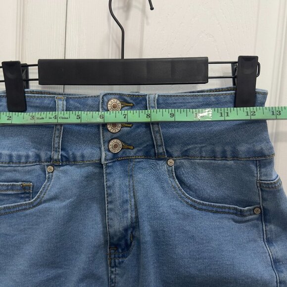Women's Rolled Hem Denim Shorts （S) - Picture 6 of 8